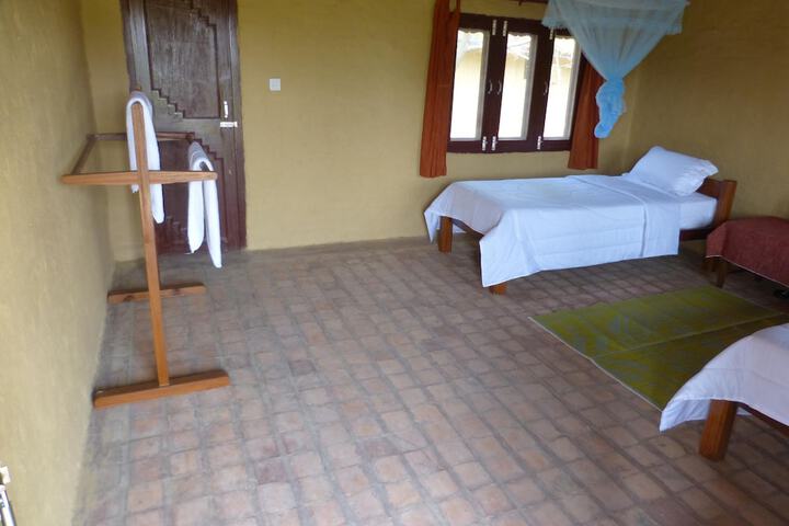 Room 5 of 19