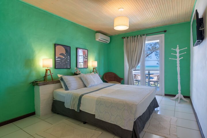 Room 20 of 99