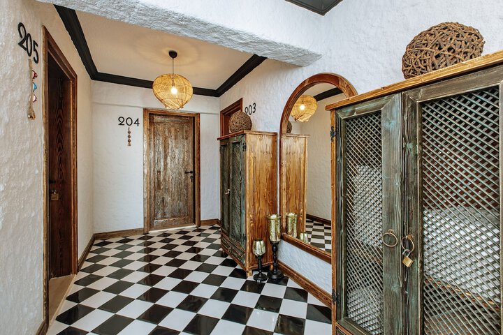 Ballroom/Hall 35 of 53