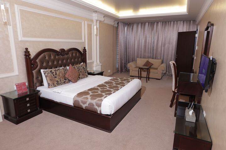 Room 15 of 67