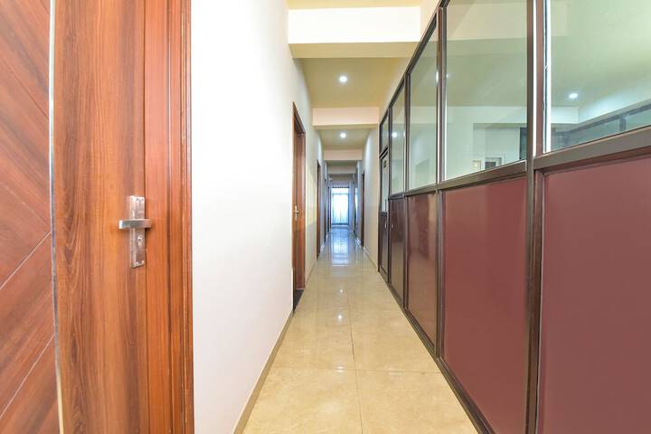 Hotel Interior 3 of 22