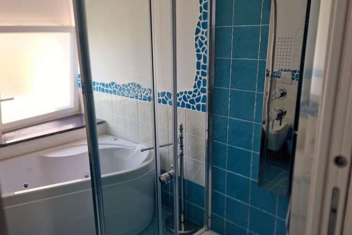Room 44 of 87