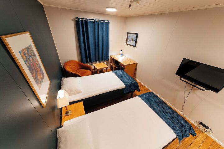 Room 22 of 199