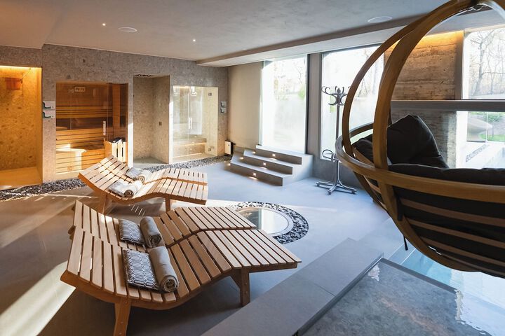 Spa 16 of 26