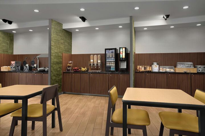 Breakfast/Coffee Service 57 of 67