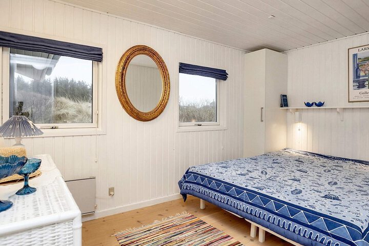 Room 3 of 71