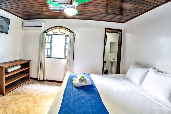 Room 7 of 38