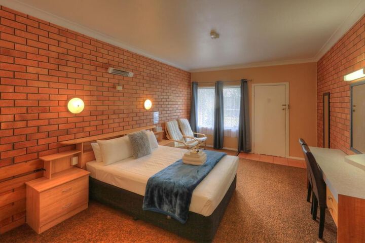 Room 19 of 43
