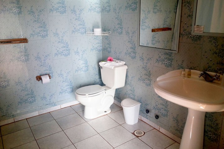 Room 30 of 60