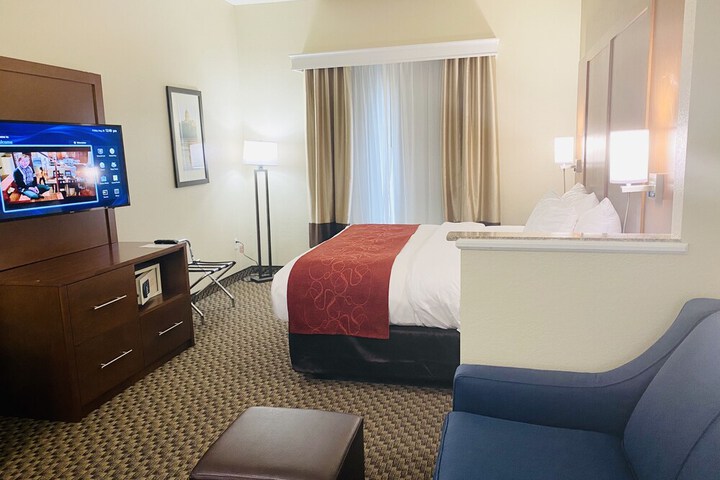 Room 17 of 79
