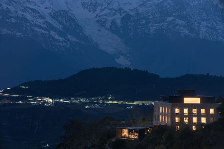 Hotel 15 of 16
