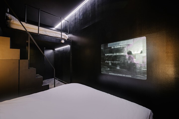 Room 3 of 81