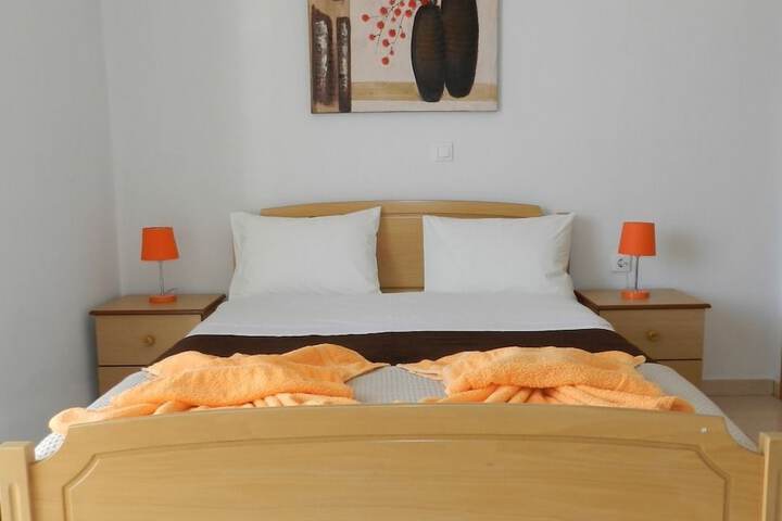 Room 8 of 30