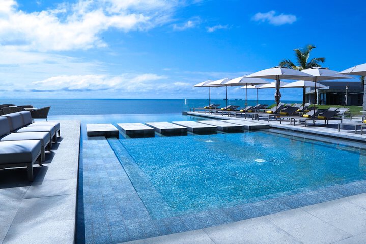 Pools & Facilities