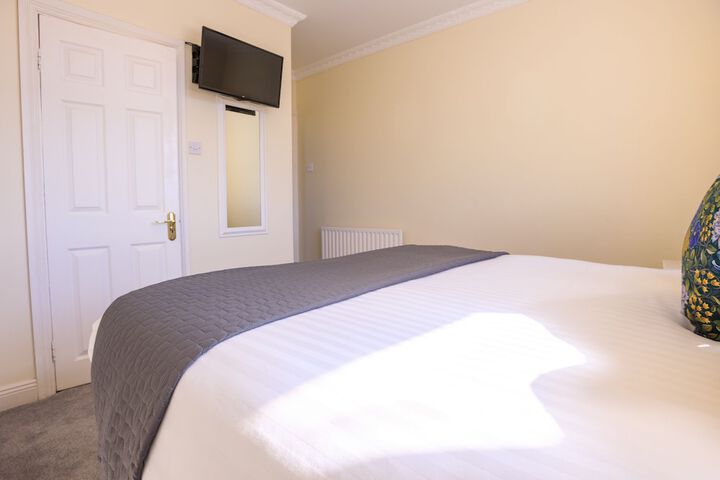 Room 25 of 47