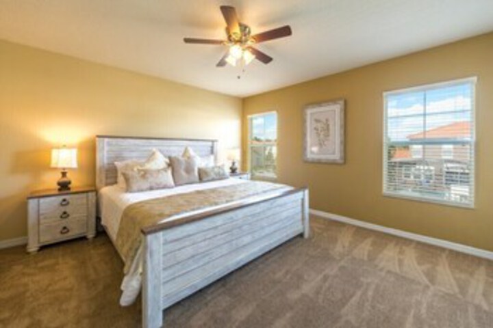 Room 28 of 29