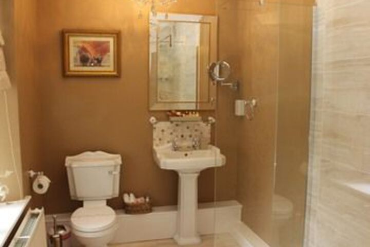 Room 20 of 29