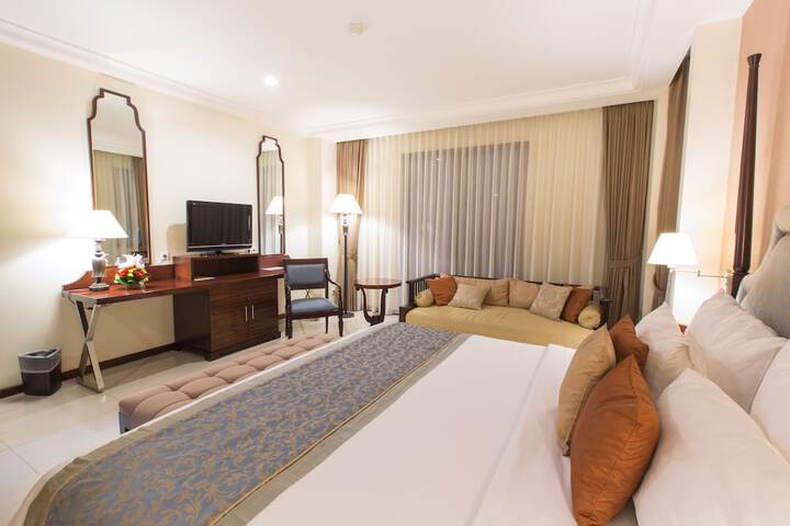 Room 9 of 31