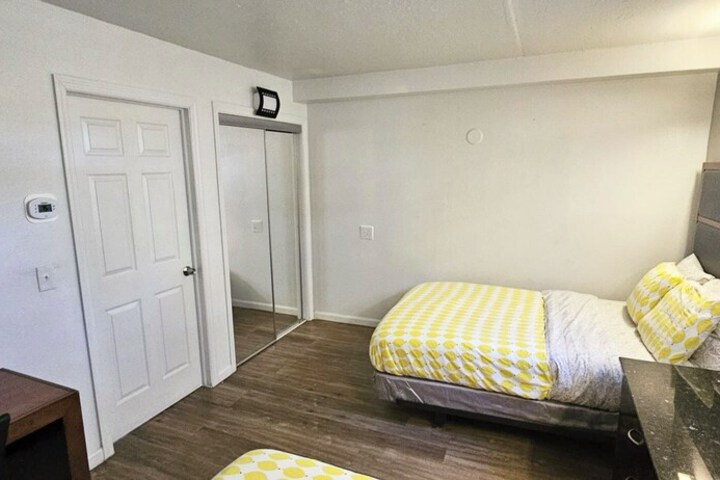 Room 4 of 31