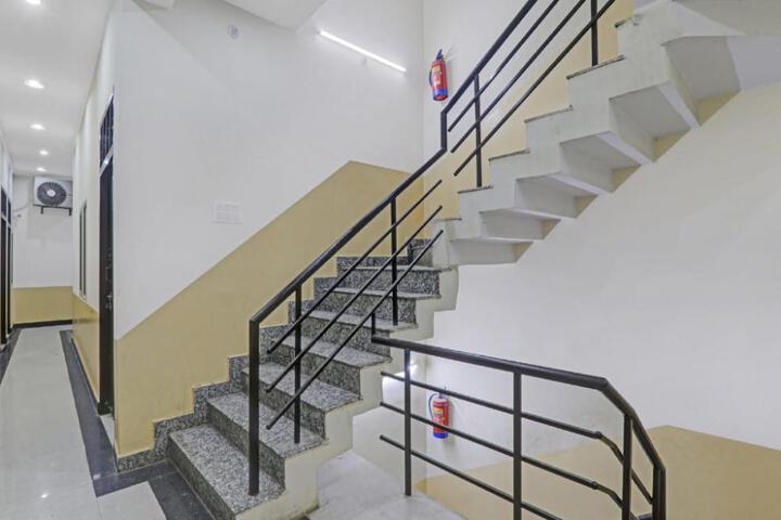 Hotel O Sharvil Inn