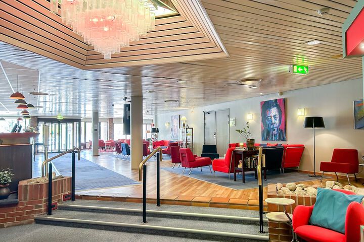 Lobby Entry