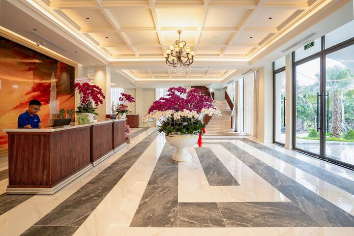 Hotel Interior 2 of 125