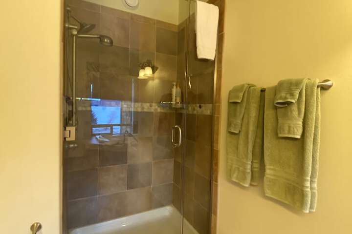 Room 50 of 91