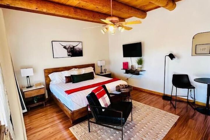 Room 14 of 37