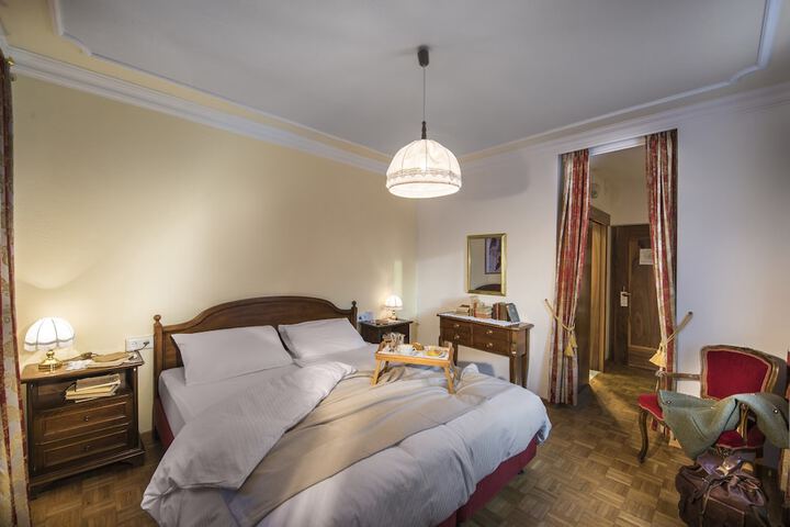 Room 15 of 78