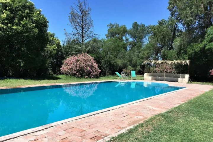 Pool 12 of 21