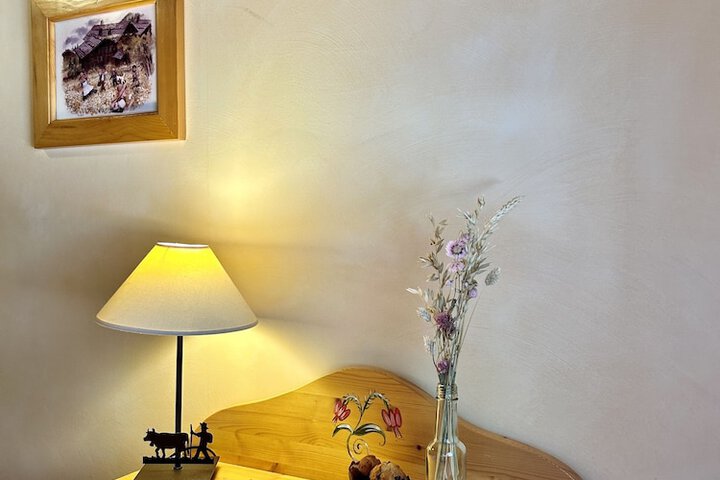 Room 18 of 153