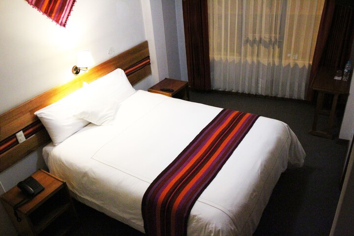Room 12 of 31
