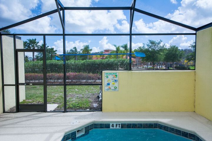 Pool 172 of 221