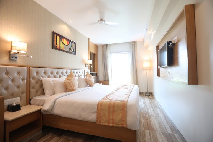 Room 8 of 71