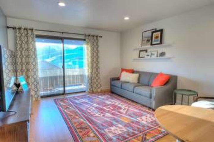 Room 11 of 20