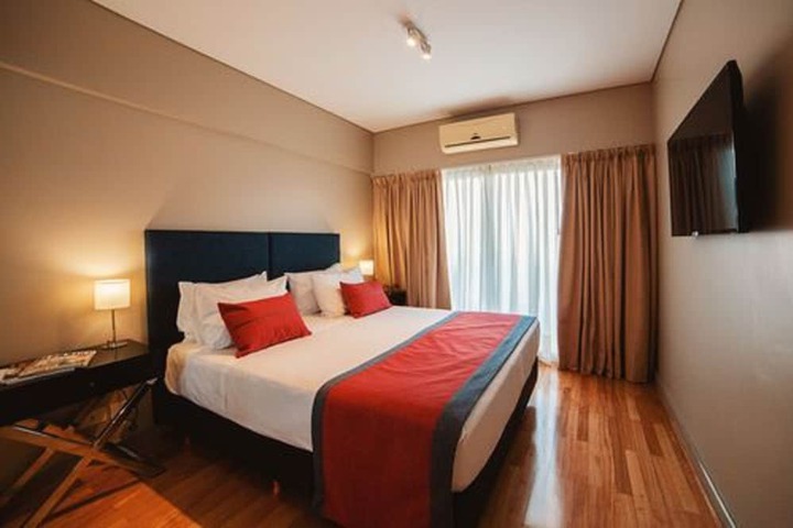 Room 8 of 43