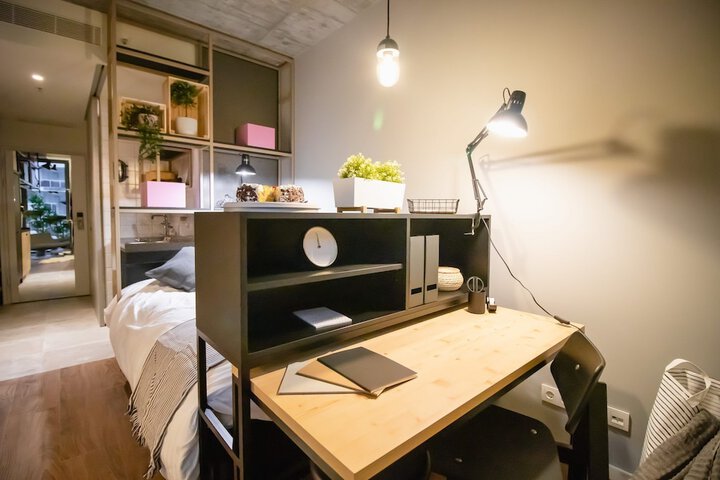 Room 6 of 22