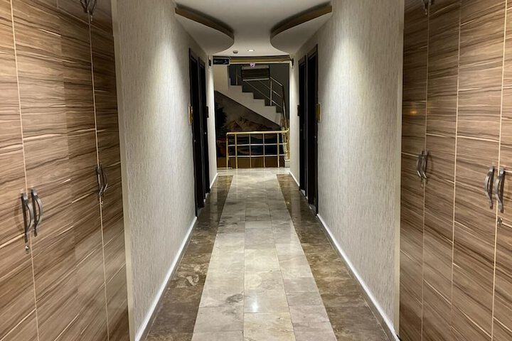 Ballroom/Hall 53 of 65