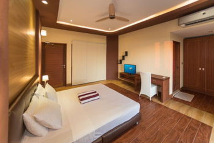 Room 19 of 48