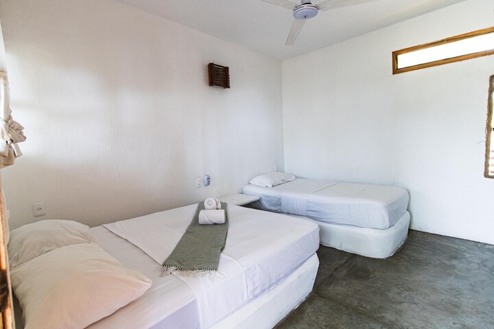 Room 2 of 9