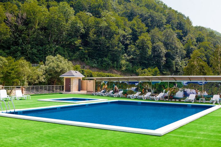 Pool 45 of 72