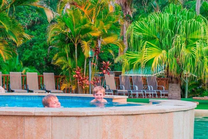 Pools & Facilities