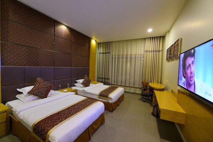 Room 6 of 11