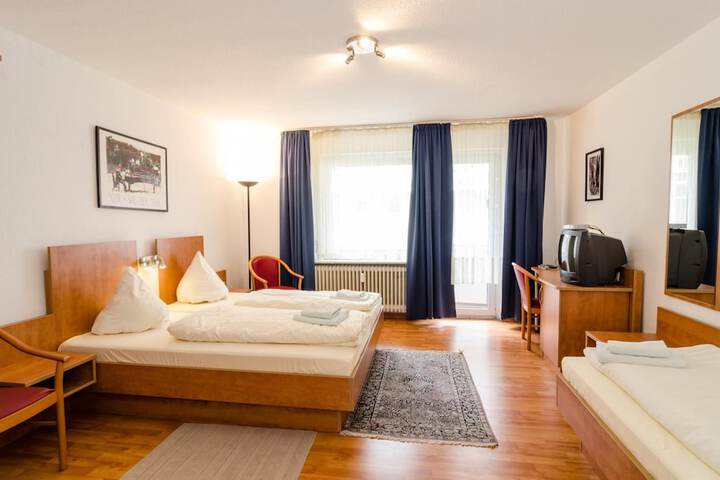 Room 21 of 42