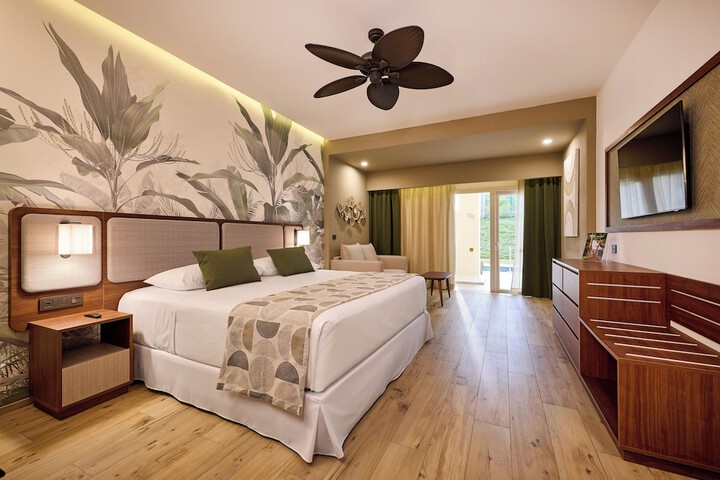 Room 44 of 172