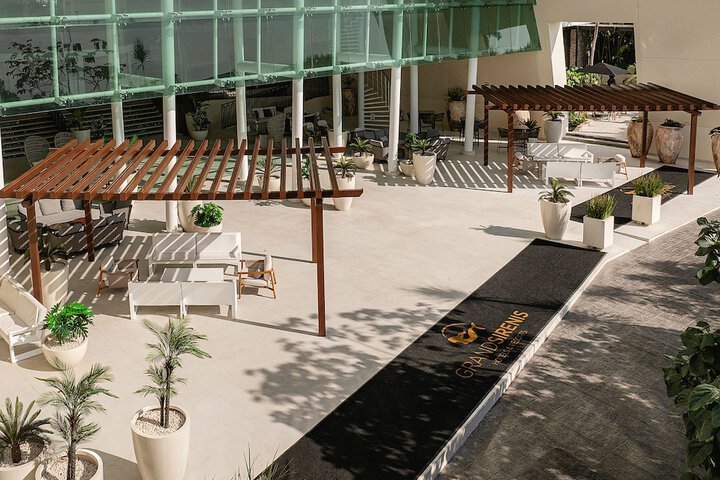 Terrace/Patio 27 of 209