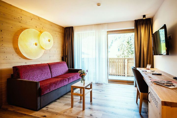 Room 10 of 56