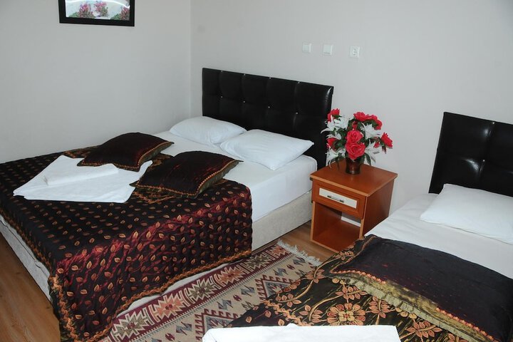 Room 12 of 38