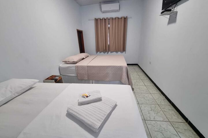 Room 4 of 24