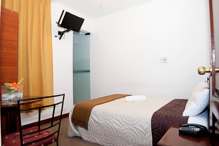 Room 5 of 34